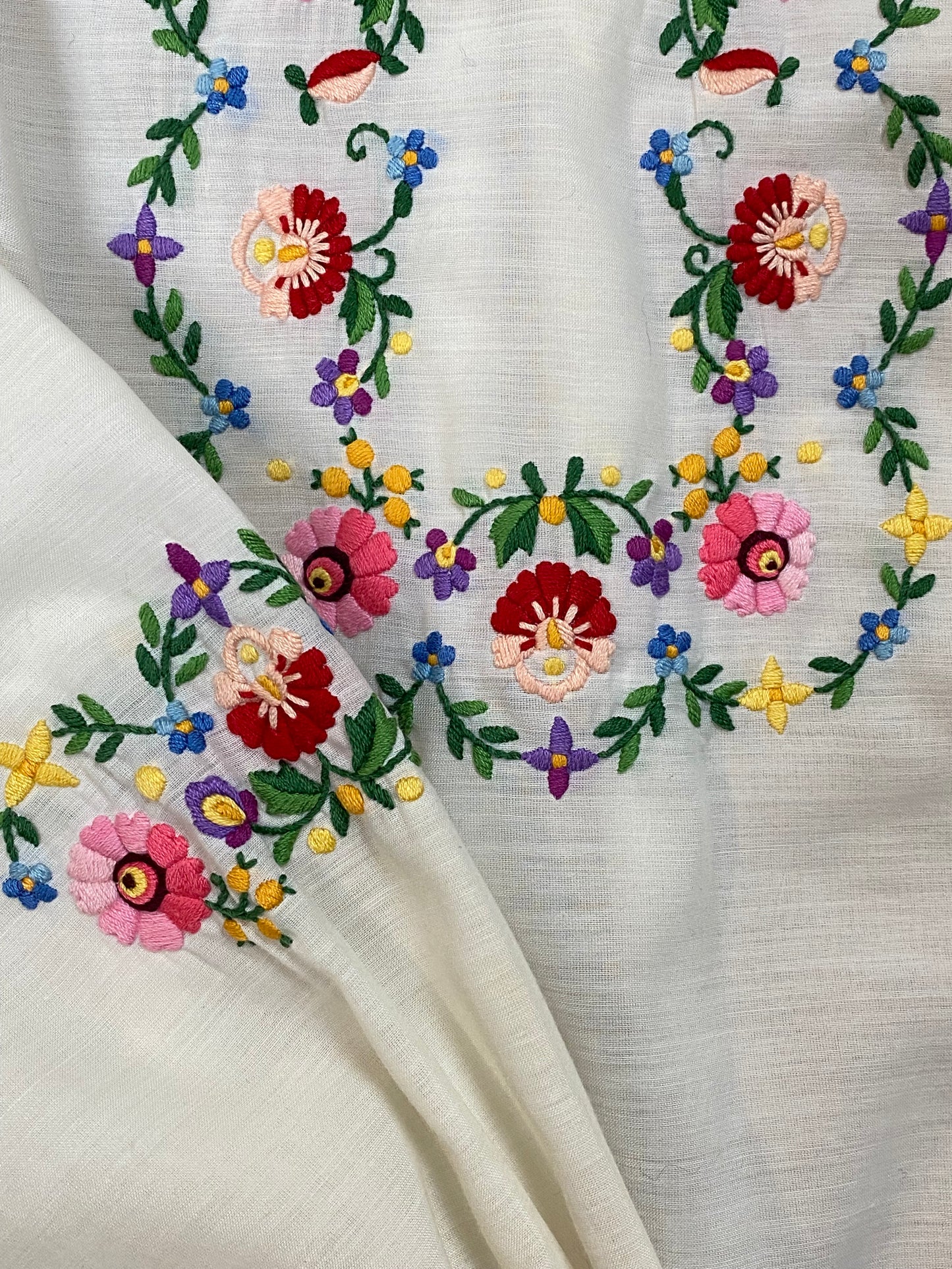 HUNGARIAN EMBROIDERED BLOUSE